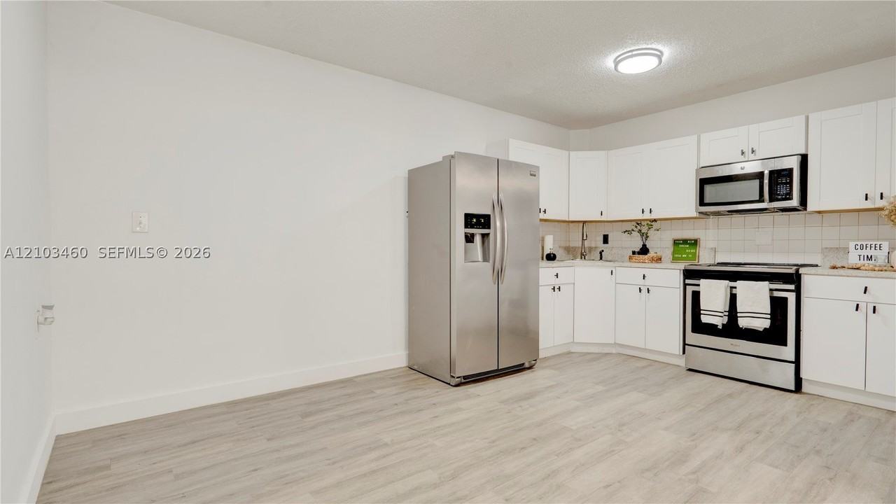 1036 Nw 75th St #MAIN - Photo 7 of 12