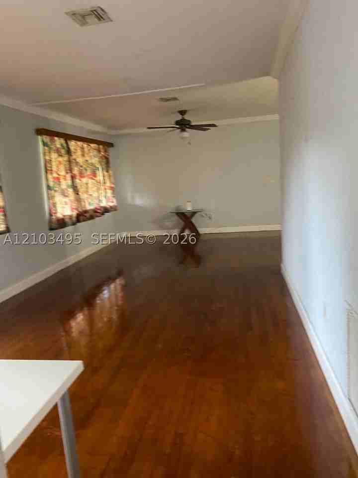 14425 Garden Dr #A - Photo 2 of 5