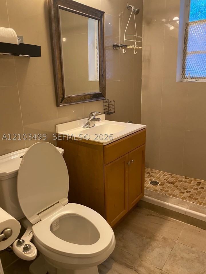 14425 Garden Dr #A - Photo 3 of 5