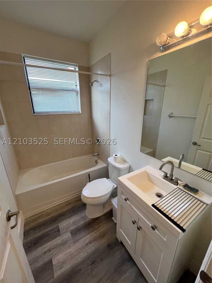 25391 Sw 117th Ave #2 - Photo 5 of 9