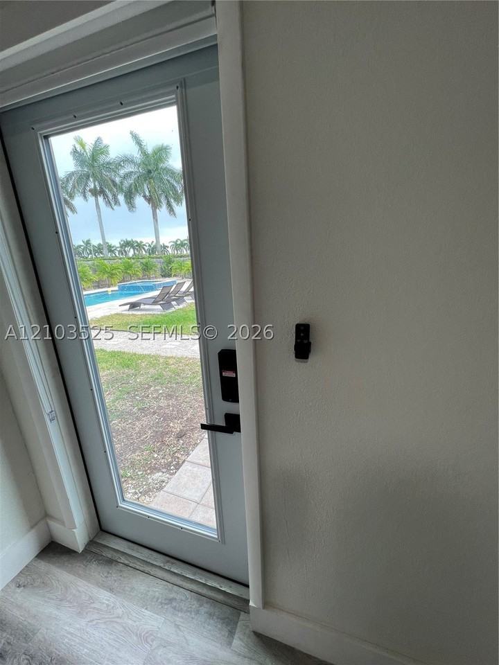 25391 Sw 117th Ave #2 - Photo 6 of 9