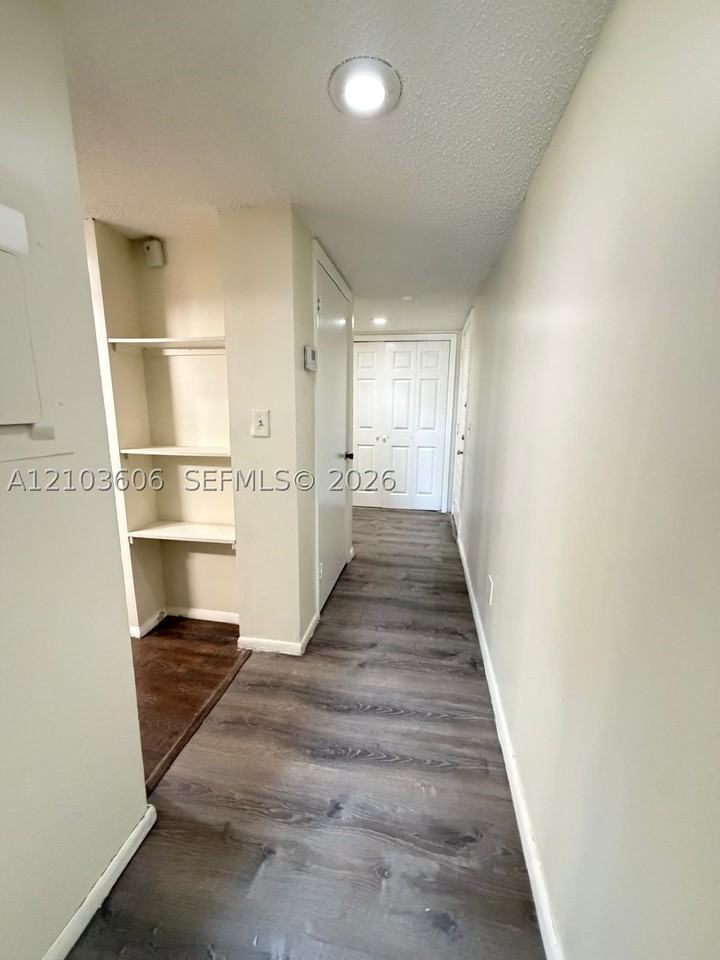 4421 W Mcnab Rd #10 - Photo 6 of 26