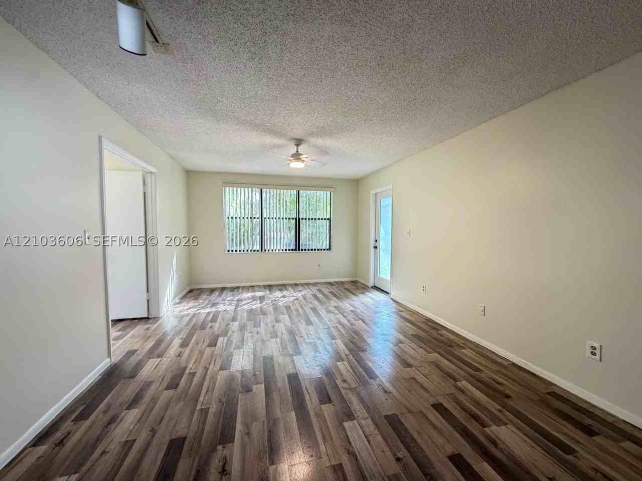 4421 W Mcnab Rd #10 - Photo 7 of 26