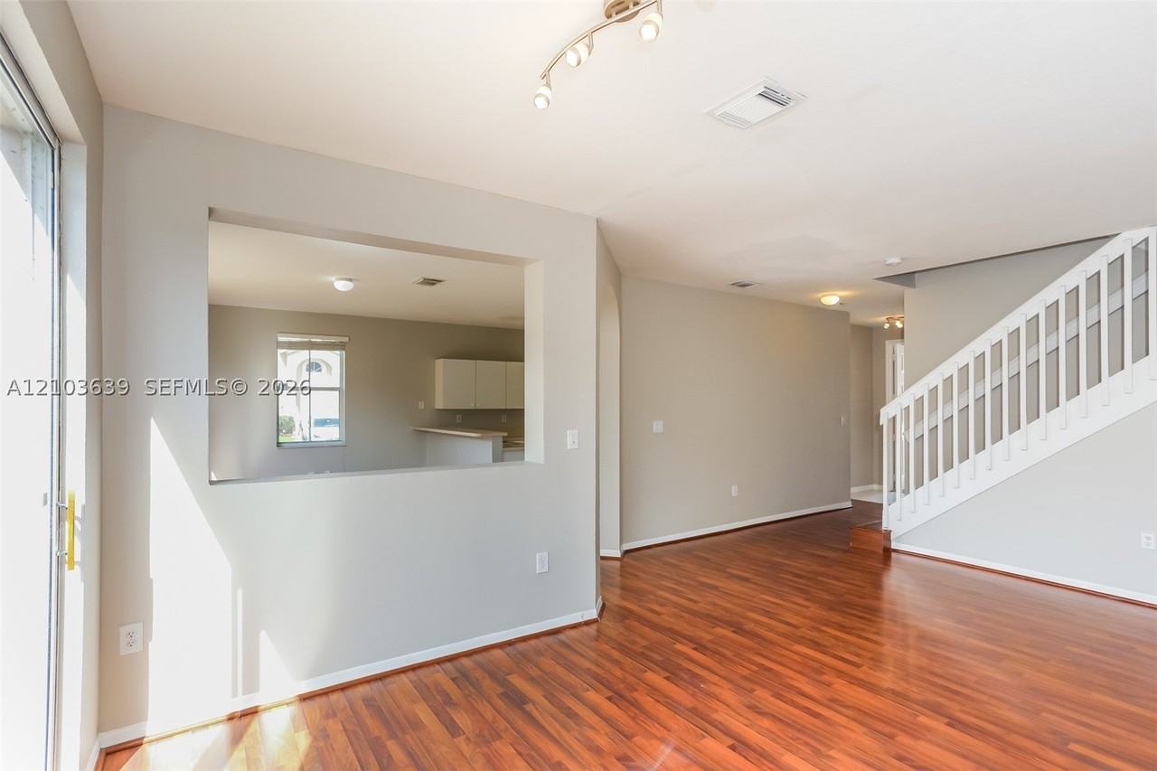 13866 Sw 274th Ter - Photo 2 of 15