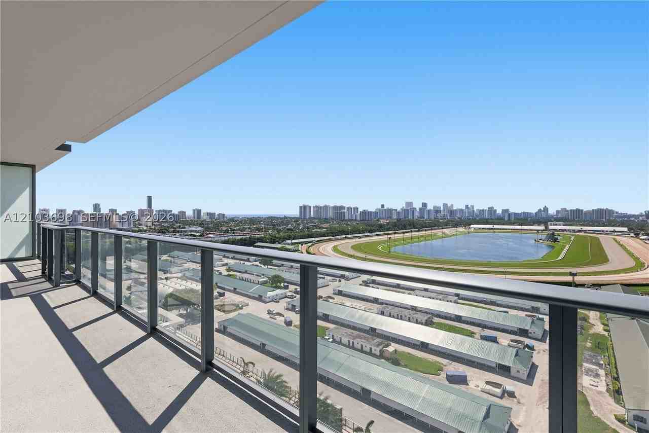 1170 E Hallandale Beach Blvd #1612
