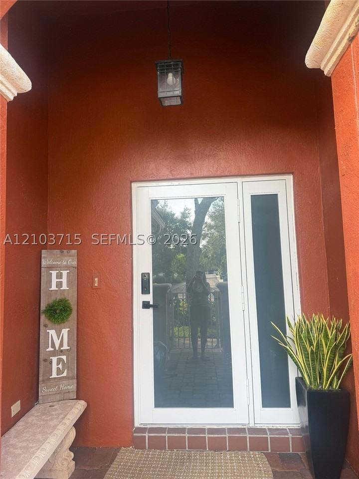 3555 Sw 49th Ct #3555 - Photo 2 of 20