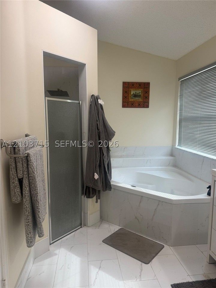 3555 Sw 49th Ct #3555 - Photo 7 of 20