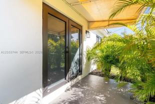 1201 N 16th Ave #0 - Photo 1 of 1