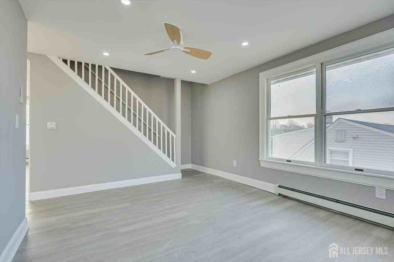 36 2nd Ave #B - Photo 6 of 27
