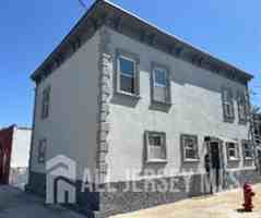 featured image of 542 Miller St