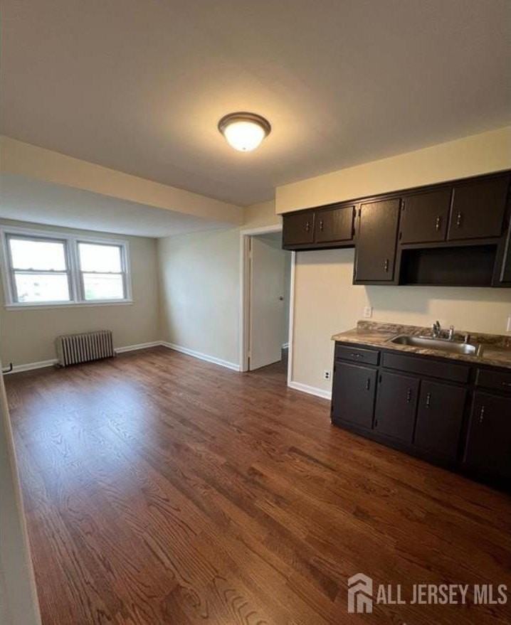 1061 King Georges Post Rd - Photo 3 of 8
