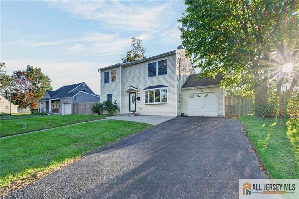 29 Windsor Dr - Photo 3 of 41