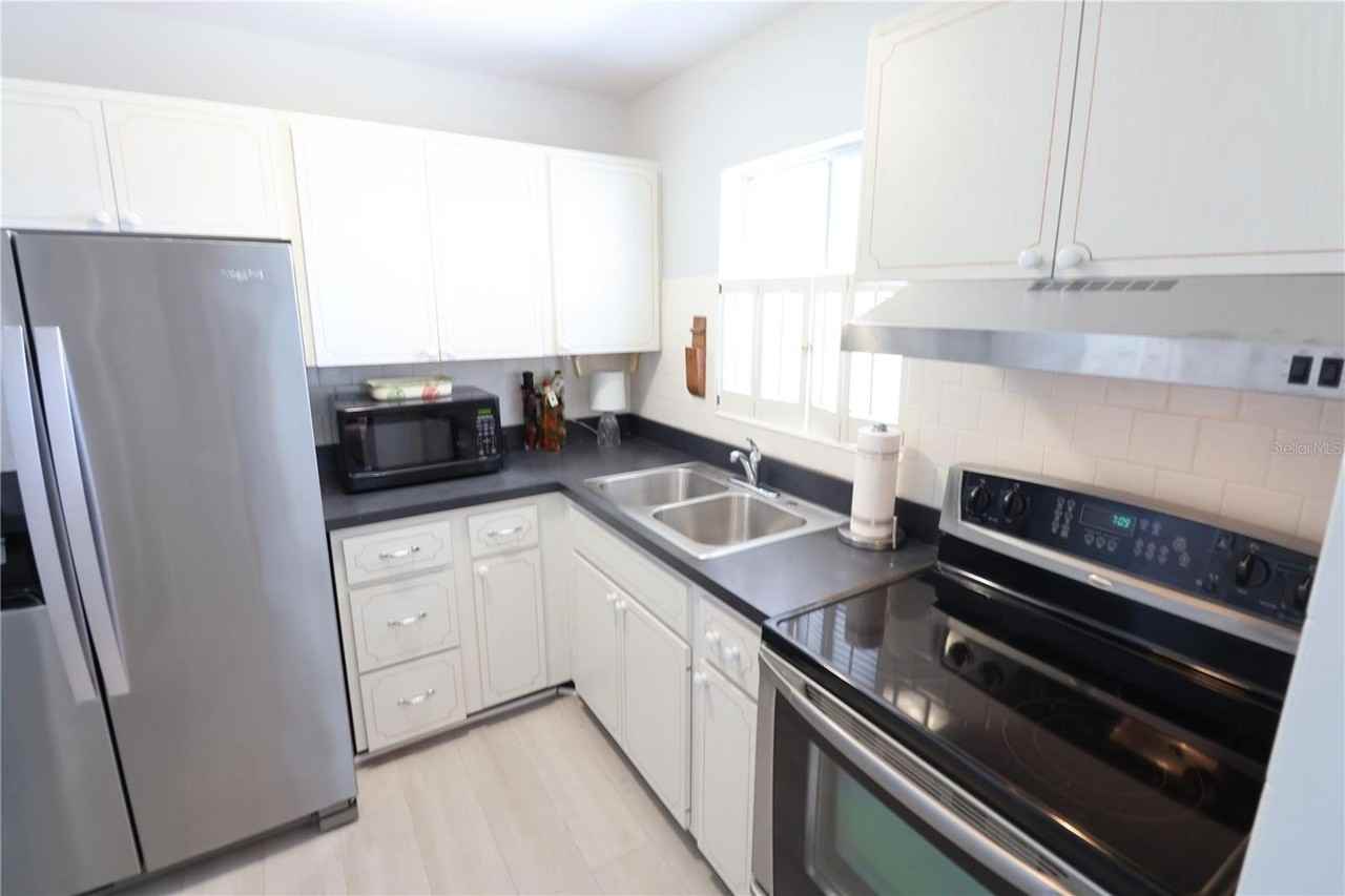 2083 Canal Dr #L32 - Photo 2 of 15