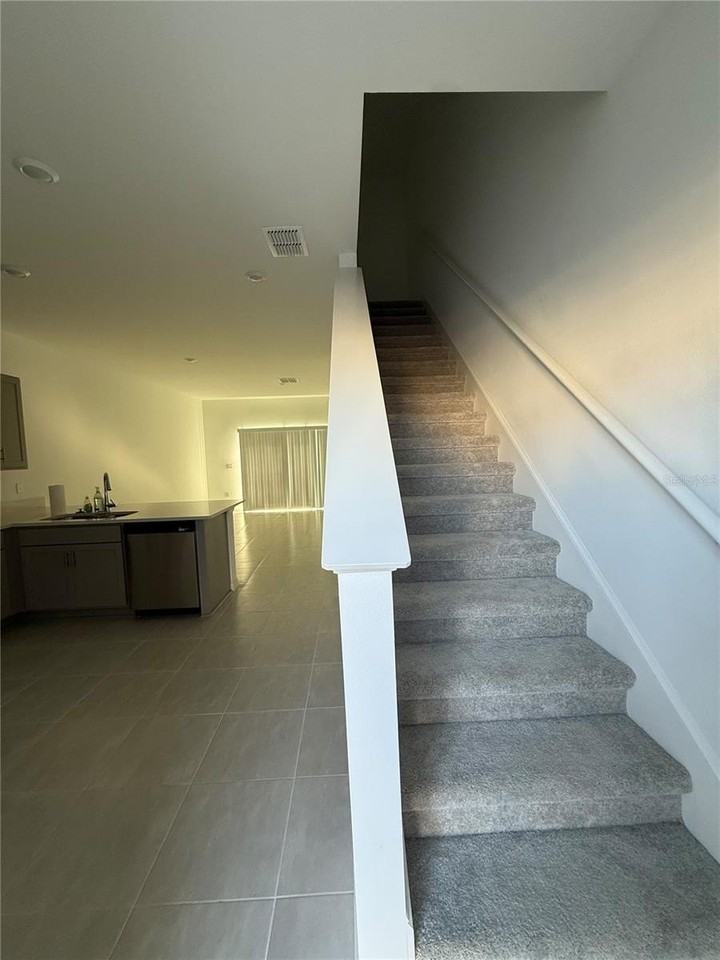 8952 Daybreak St - Photo 3 of 8