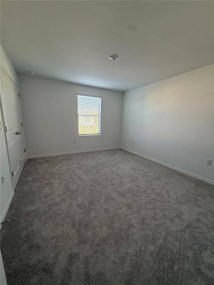 8952 Daybreak St - Photo 4 of 8