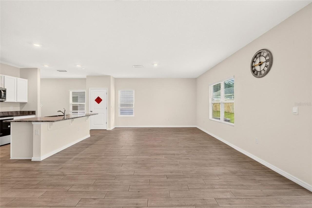 5147 Sw 47th Ln - Photo 6 of 45