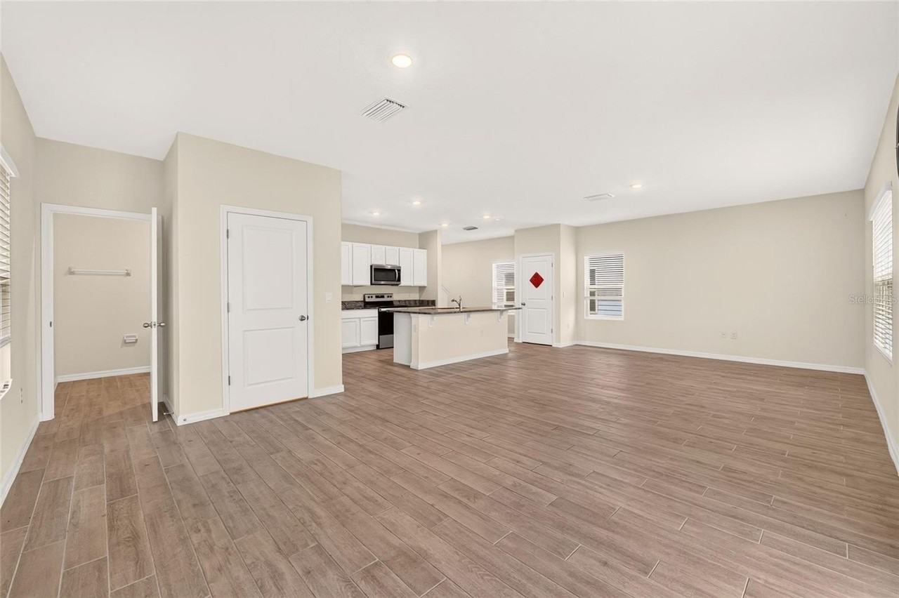 5147 Sw 47th Ln - Photo 7 of 45