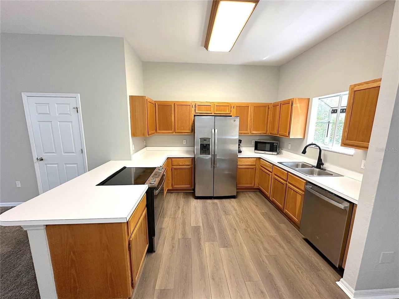 5291 Sw 97th Way - Photo 4 of 13