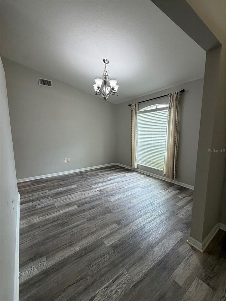 5619 Fischer Dr - Photo 4 of 21