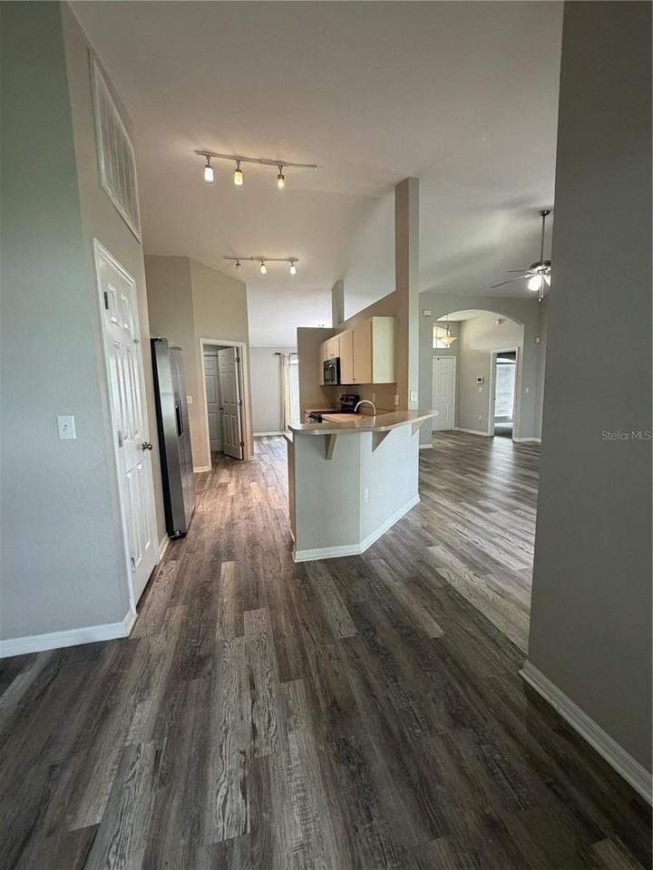 5619 Fischer Dr - Photo 6 of 21