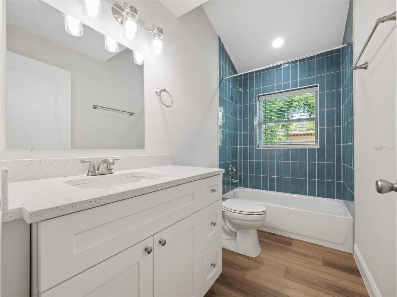 1507 Catherine St #B - Photo 3 of 10