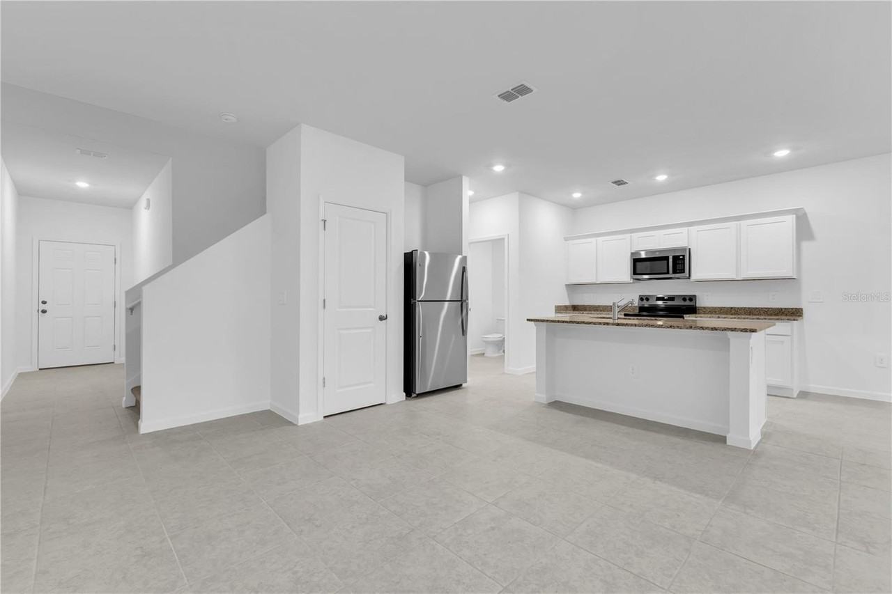 2580 Broadwing St - Photo 7 of 27