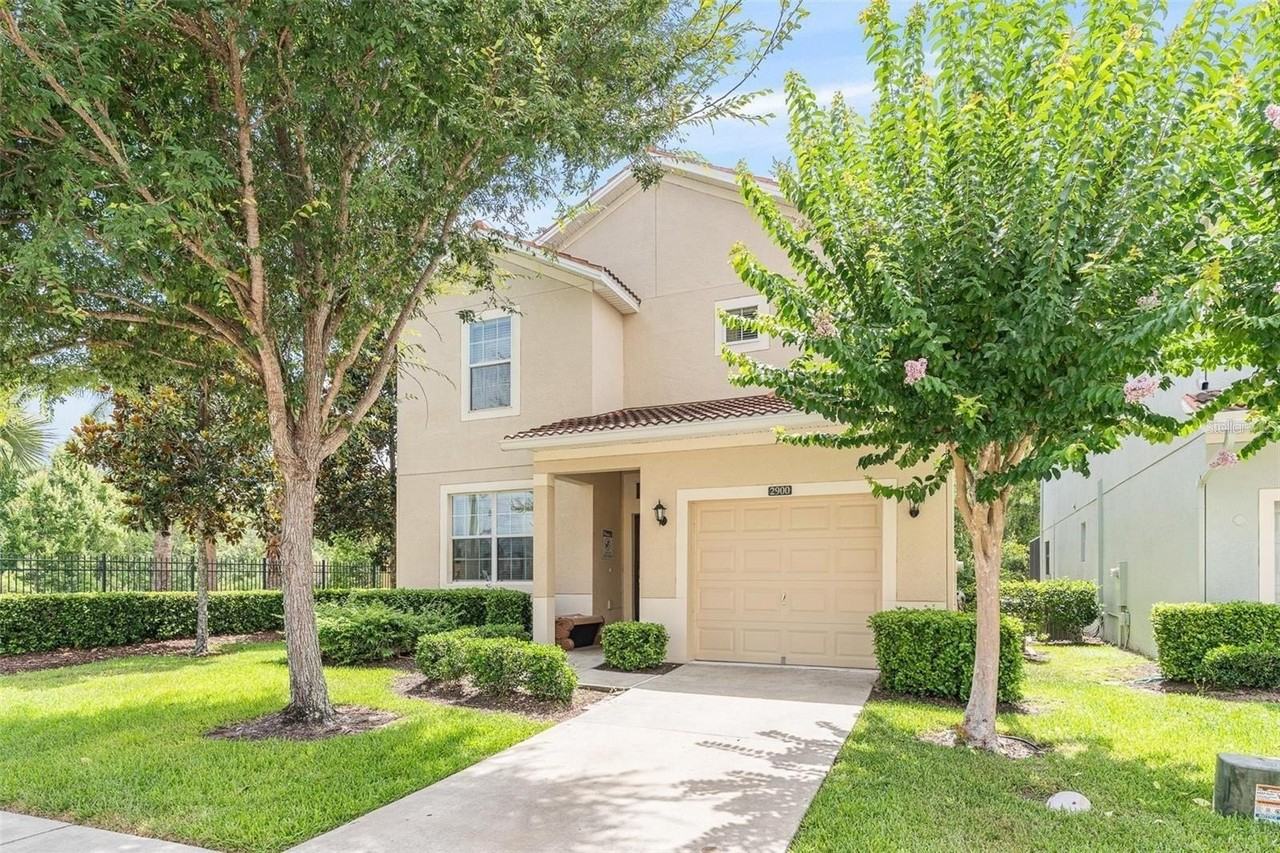 2900 Banana Palm Dr - Photo 2 of 37