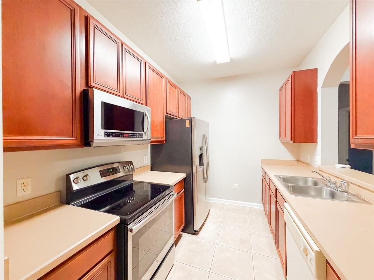 3224 Dante Dr #102 - Photo 5 of 32