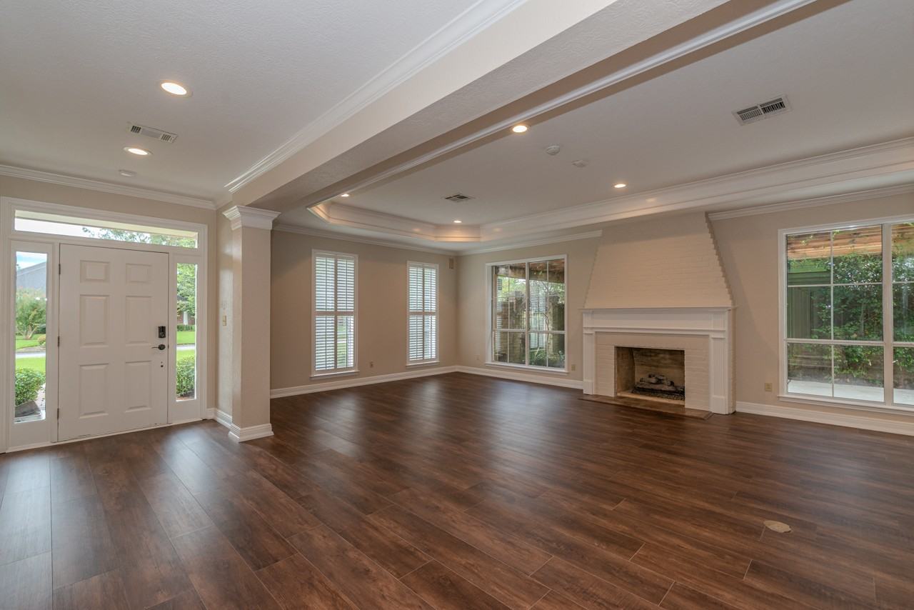 6475 Wellington Pl - Photo 2 of 41