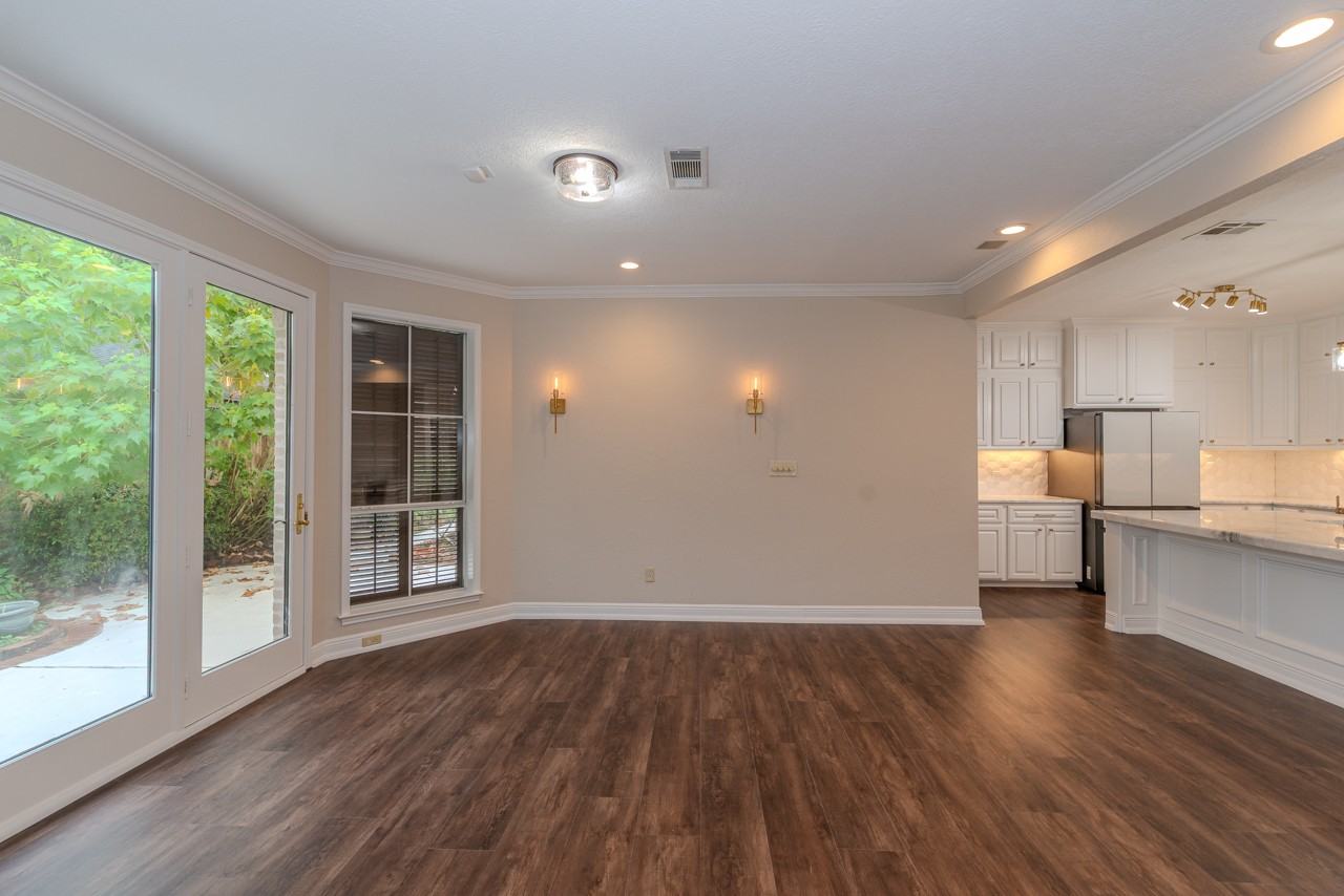 6475 Wellington Pl - Photo 7 of 41
