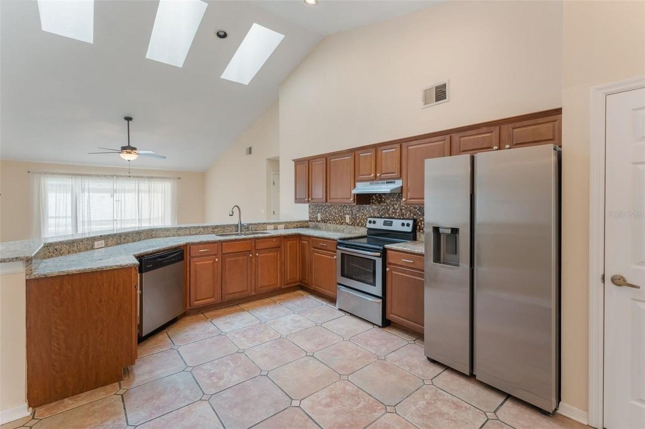 3845 Gatlin Place Cir - Photo 4 of 32