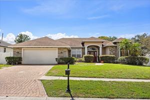 featured image of 1376 Shelter Rock Rd
