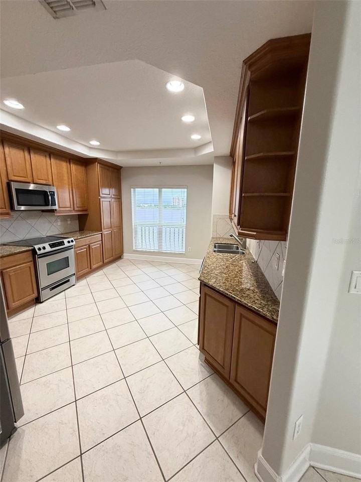 7508 Toscana Blvd #142 - Photo 5 of 39