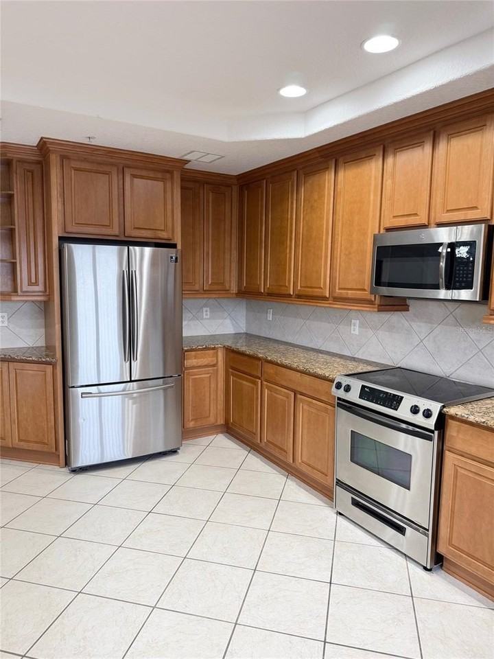 7508 Toscana Blvd #142 - Photo 7 of 39