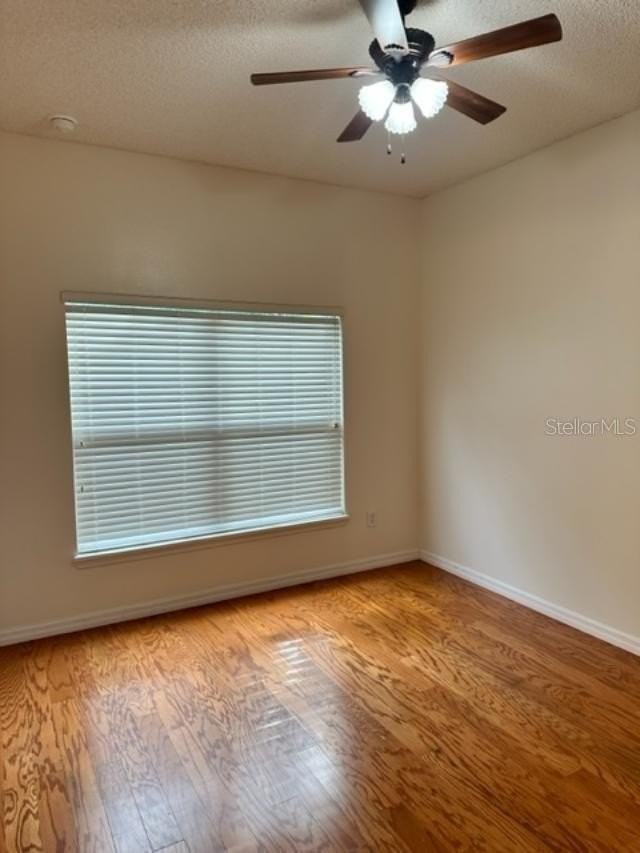 4963 Waterside Pointe Cir - Photo 4 of 12