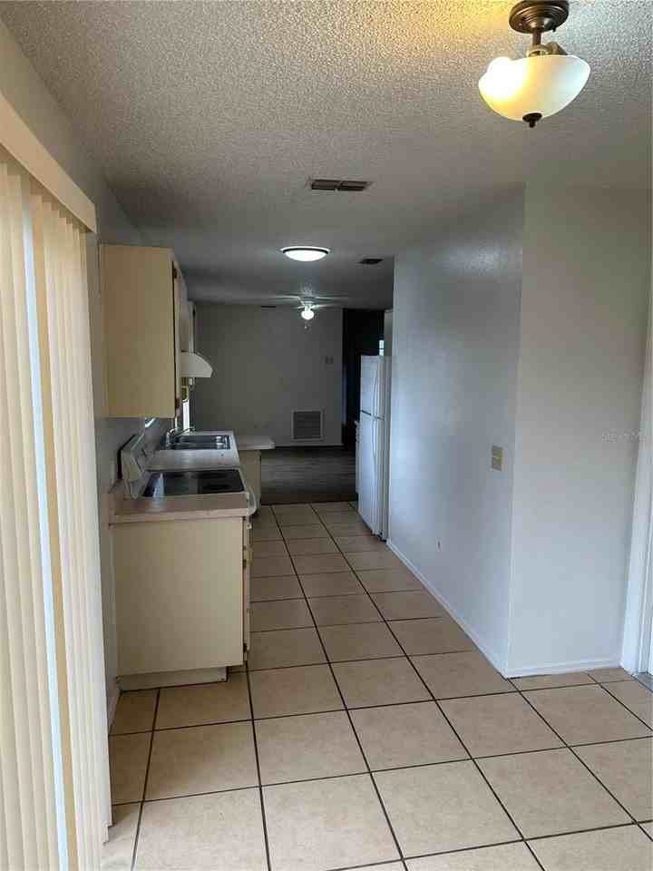 2 Pine Ct - Photo 2 of 15