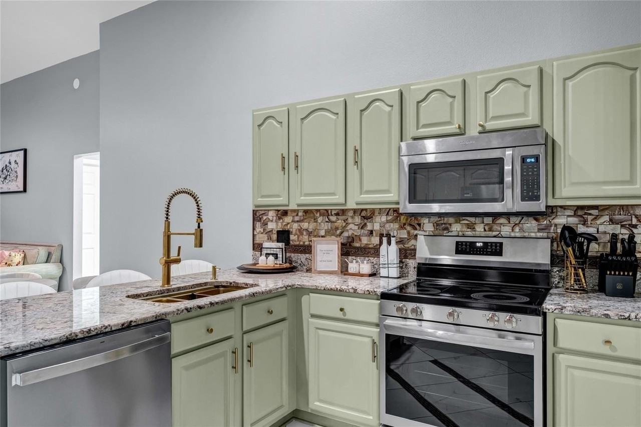 119 Hypolita Ave - Photo 6 of 21
