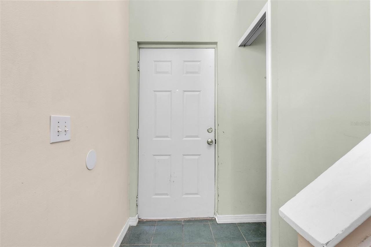 3112 S Semoran Blvd #O6 - Photo 4 of 27