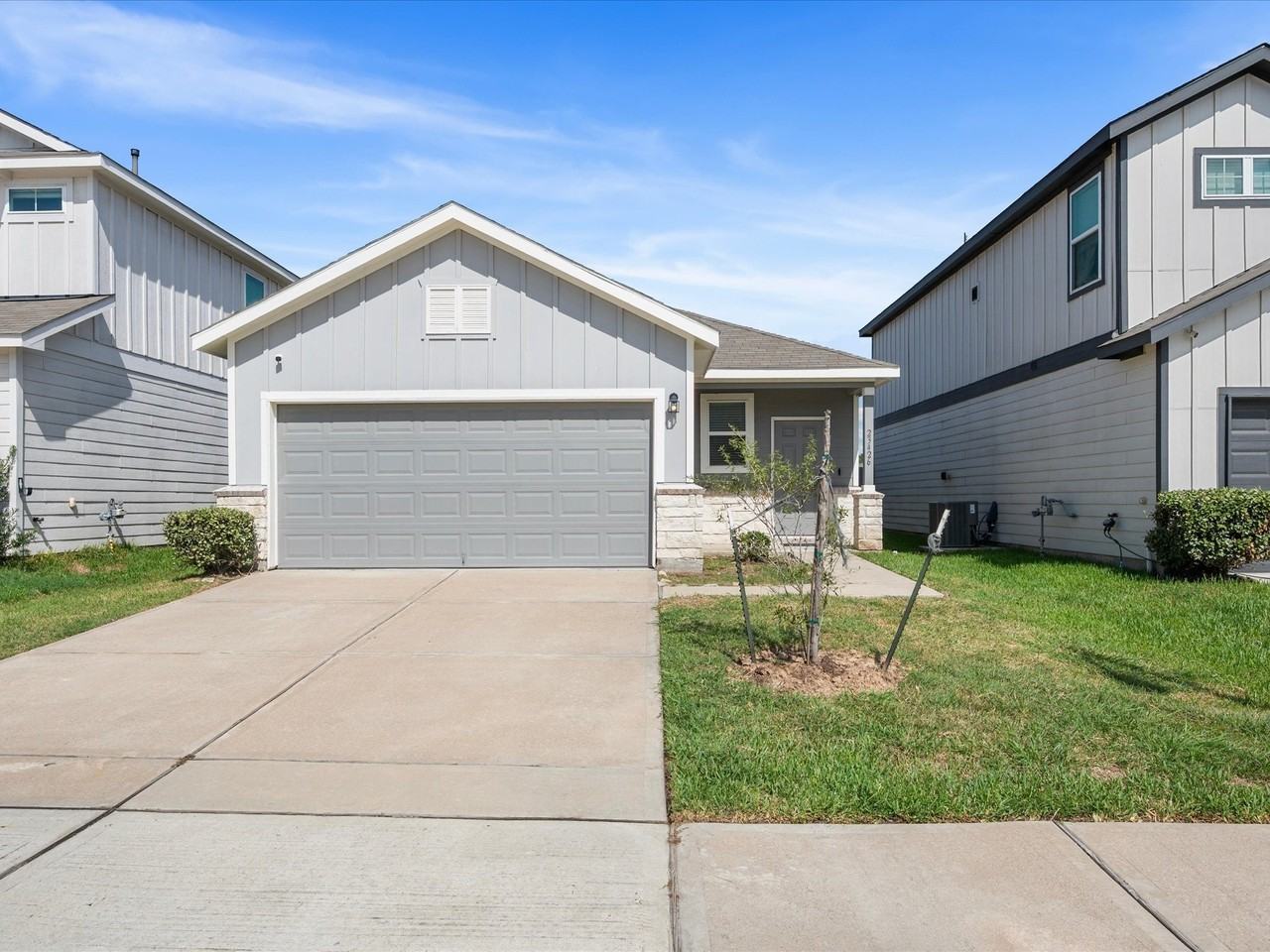 23426 Wrexham St - Photo 5 of 30