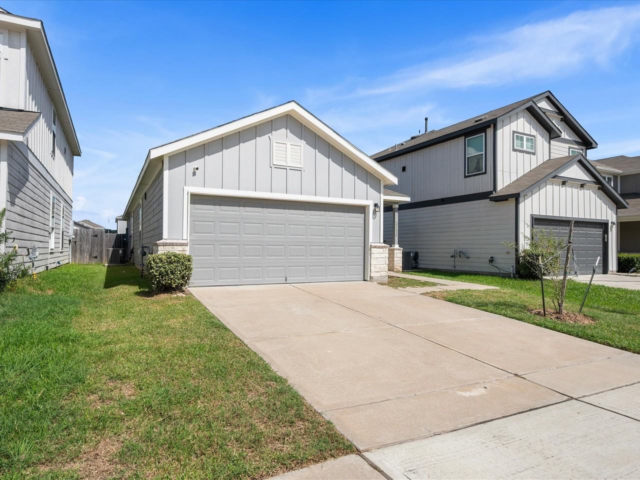 23426 Wrexham St - Photo 6 of 30