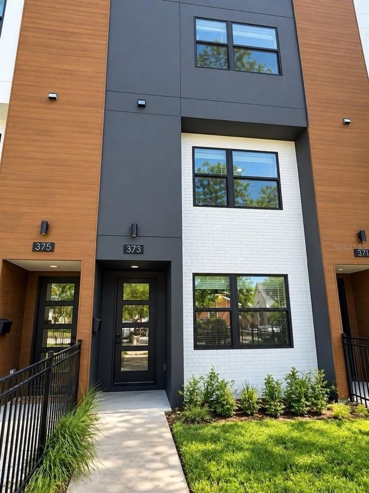 373 13th St N - Photo 4 of 41