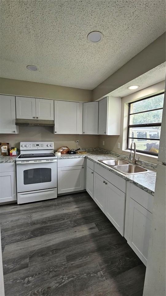 3626 Willow Oak Rd - Photo 2 of 14