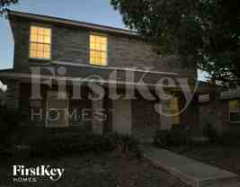 1945 Cross Oaks Dr - Photo 1 of 1