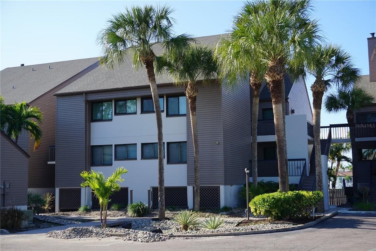 534 Pinellas Bayway S #204 - Photo 2 of 43