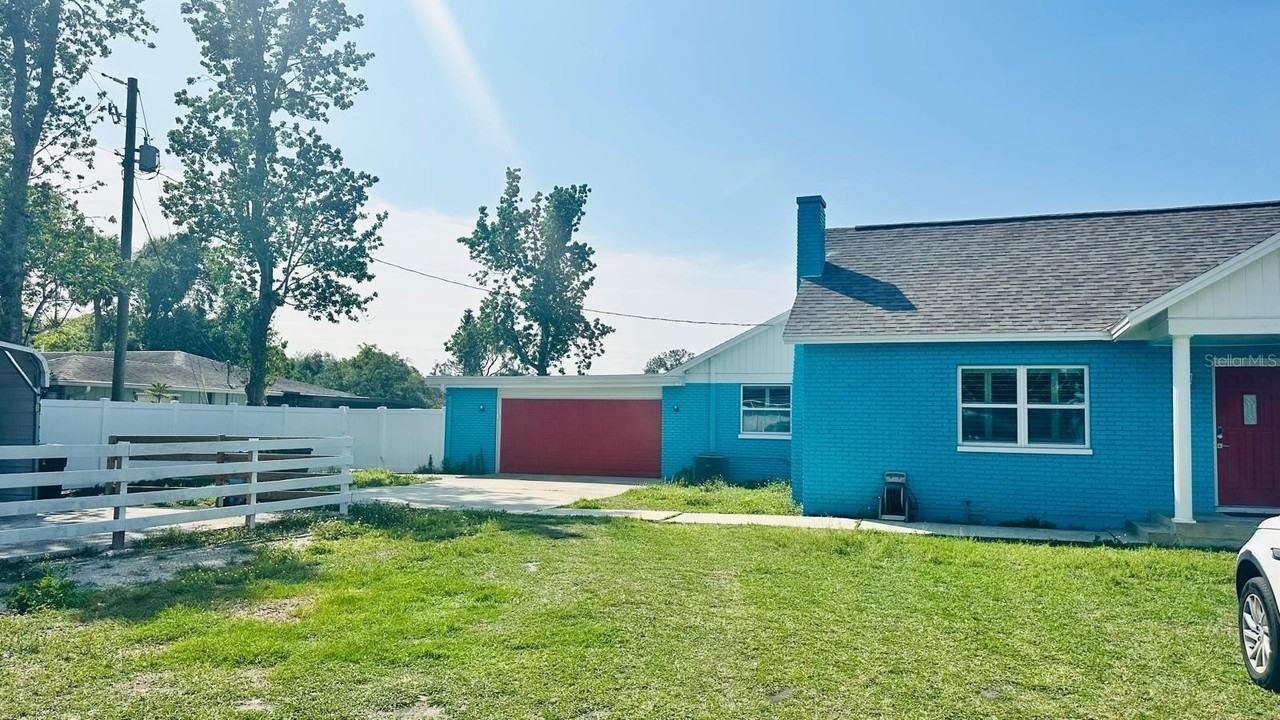 6804 Barry Rd - Photo 2 of 17