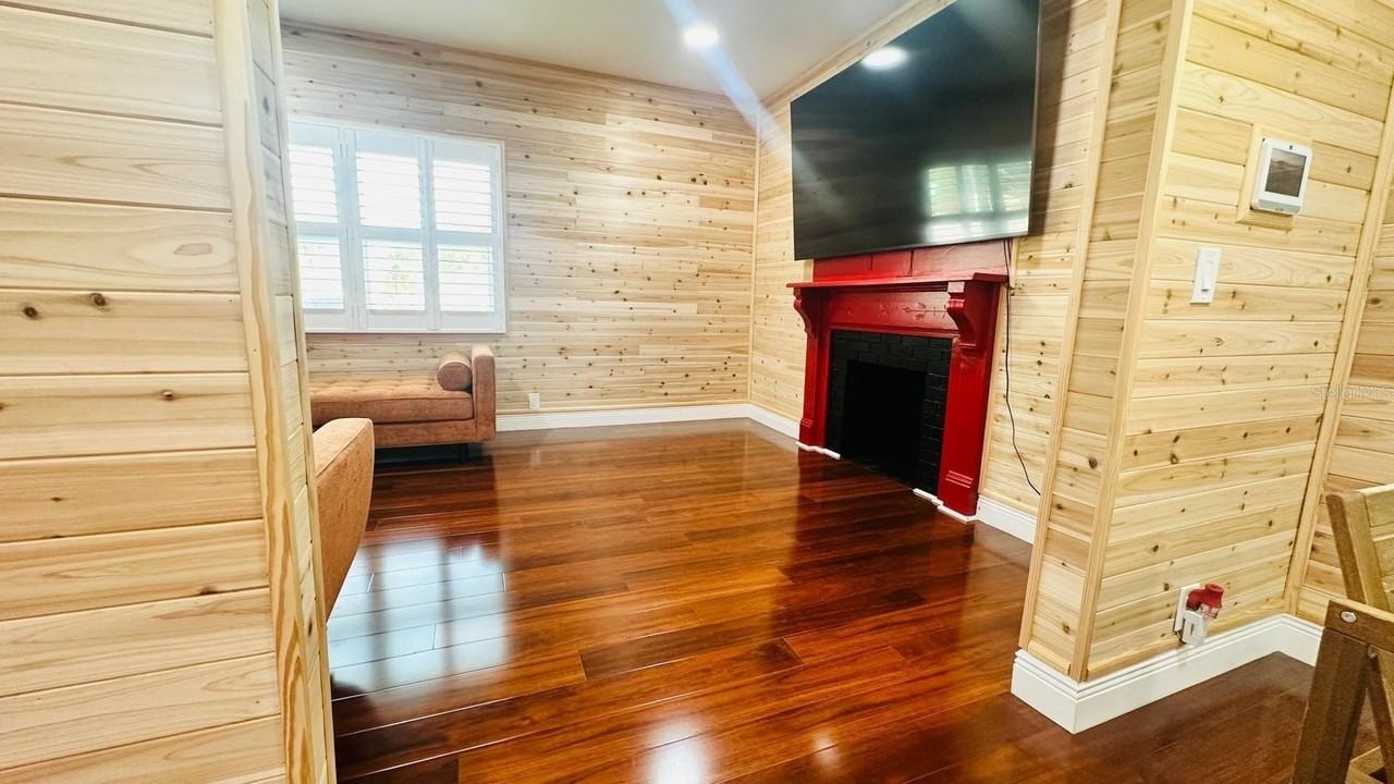 6804 Barry Rd - Photo 6 of 17