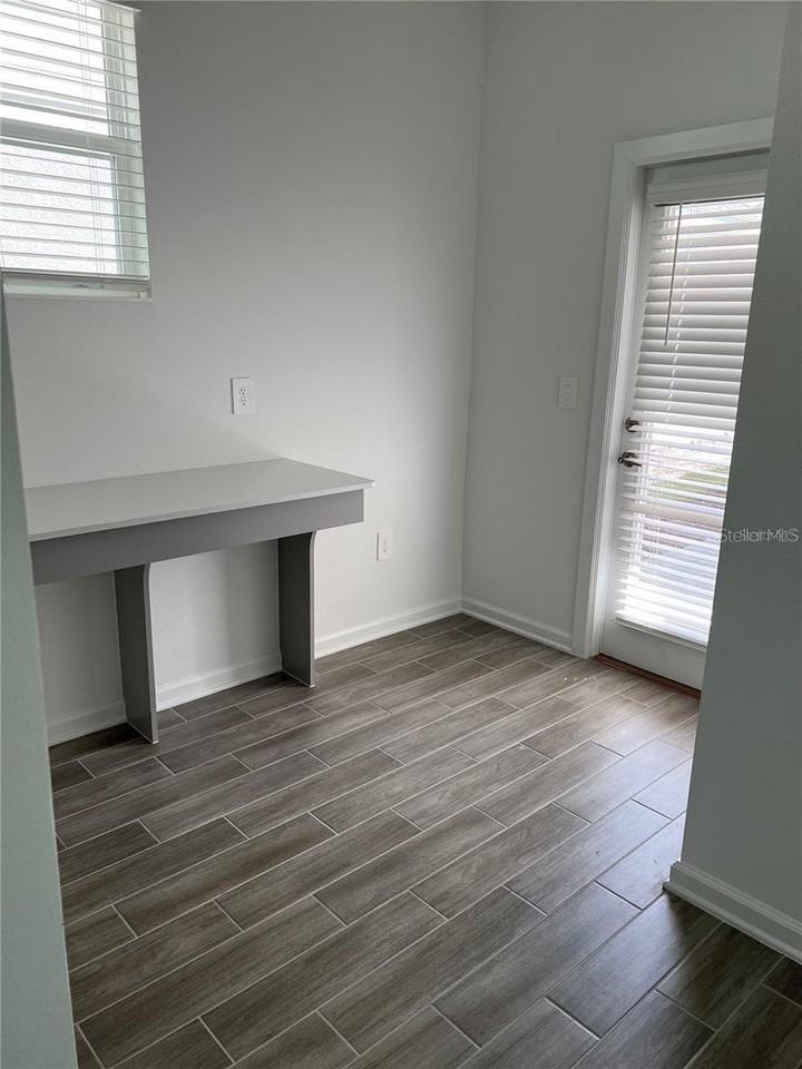 1612 Cross Prairie Pkwy - Photo 4 of 24