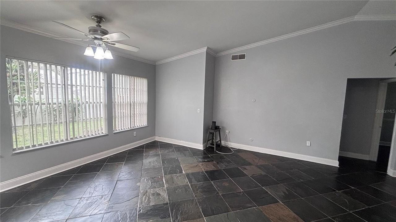 7608 Glades Ct - Photo 6 of 22