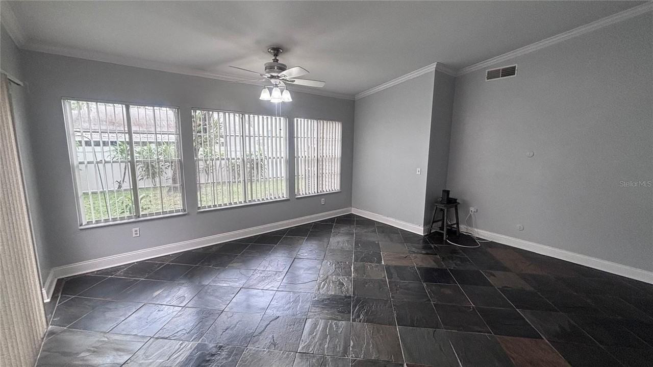 7608 Glades Ct - Photo 7 of 22