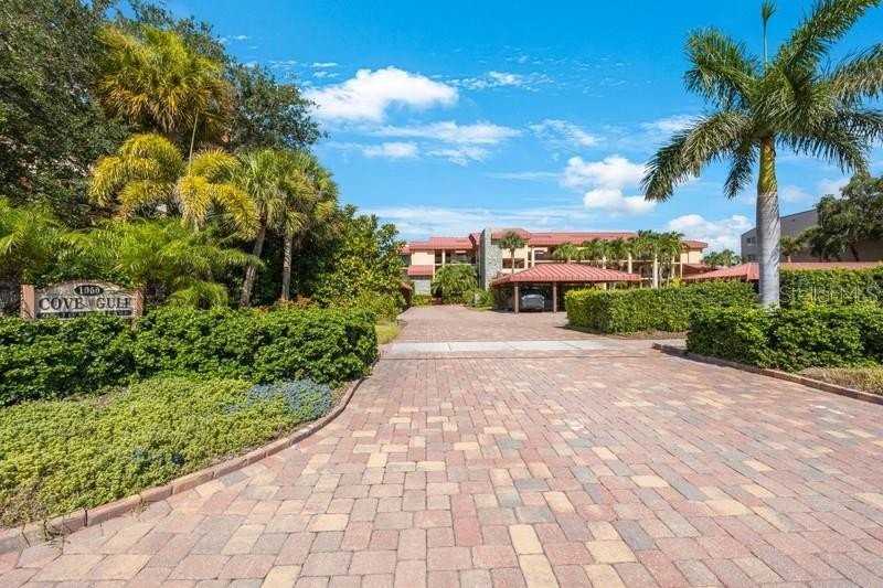 1060 Pinellas Bayway S #103 - Photo 6 of 37